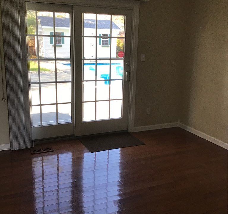 2nd image of 8057 Stonelick Rd