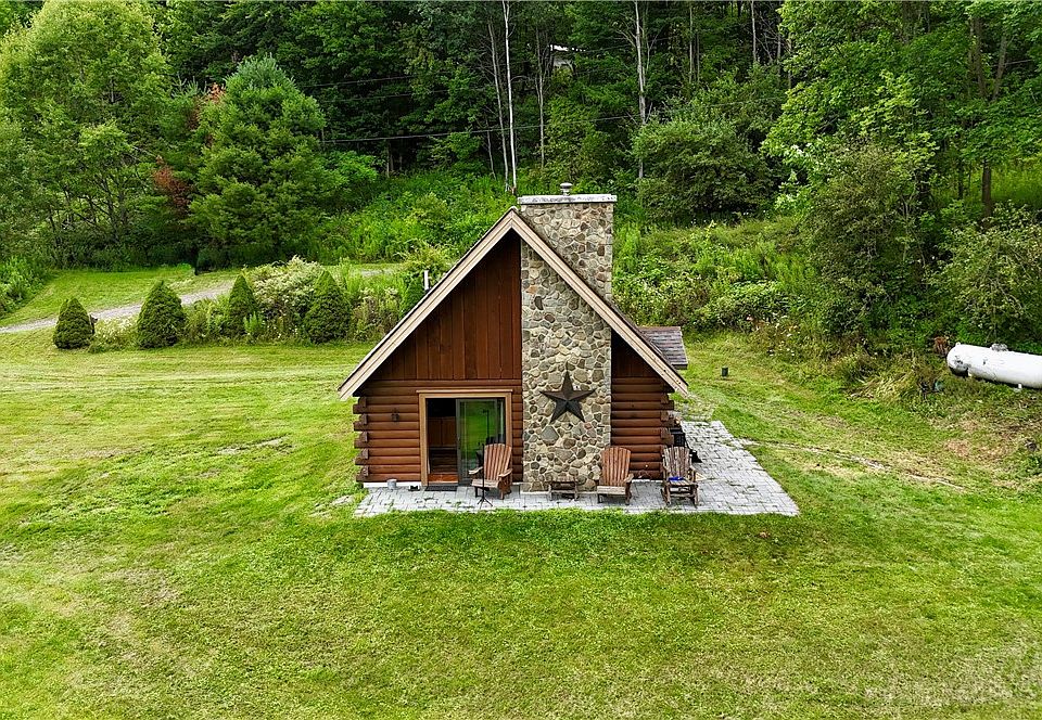 1st image of 196 Log Cabin Ln