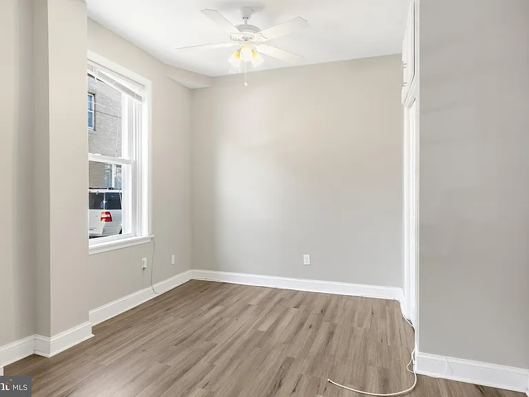 3127 Cedar St #1R — Photo 8