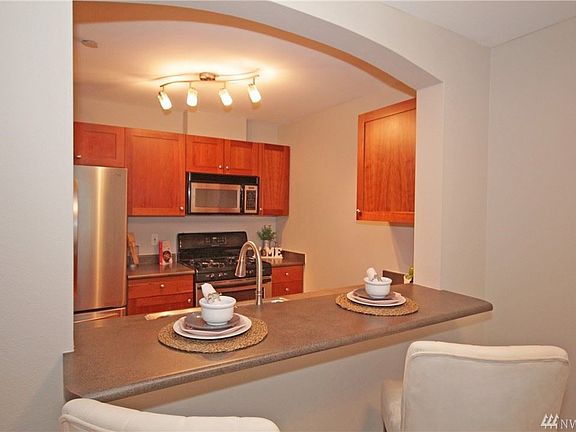 5th image of 13349 Ambaum Blvd SW Unit 13351