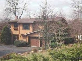 281 Tuckers Corners Rd, Highland, NY 12528