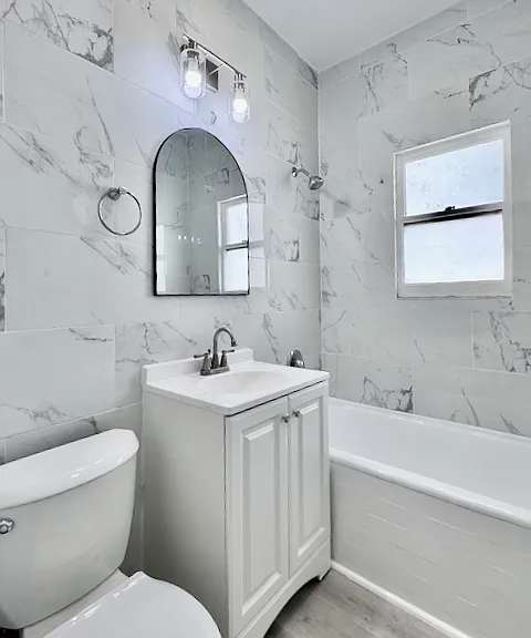 1140 E 1st St #6 — Photo 30
