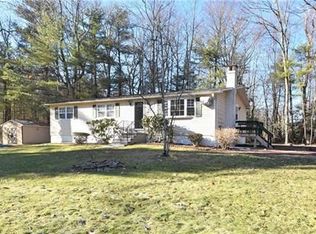 126 Ridge Ct, Saylorsburg, PA 18353