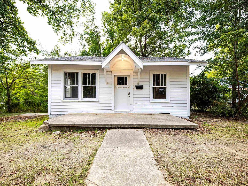 1st image of 424 Dolphin Ave