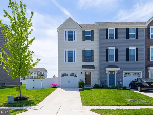 110 Dalton Dr, Woolwich Township, NJ 08085
