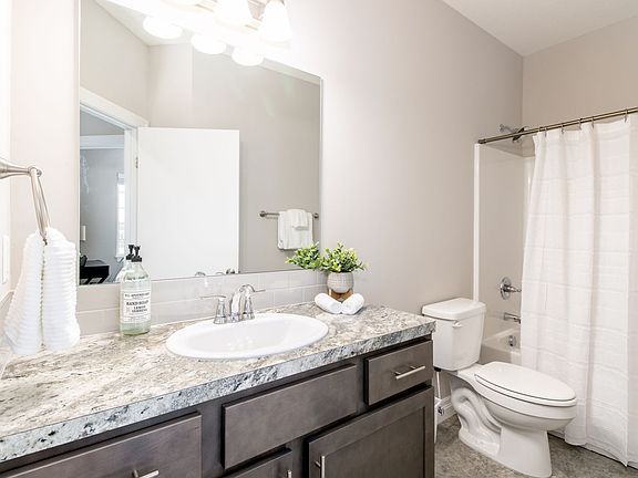 5th image of 5122 N Villa Pl