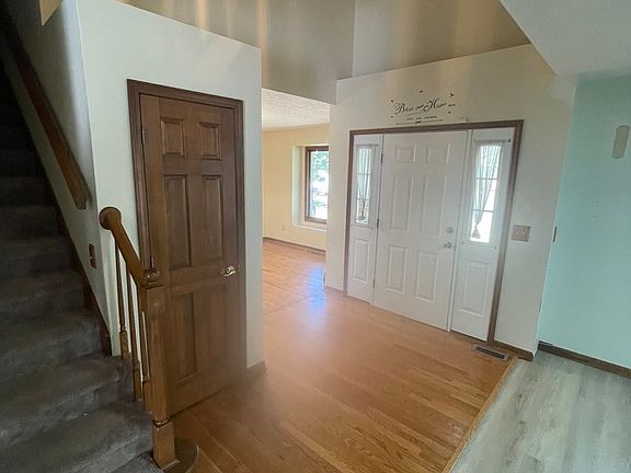 5th image of 1186 Guinevere Ln