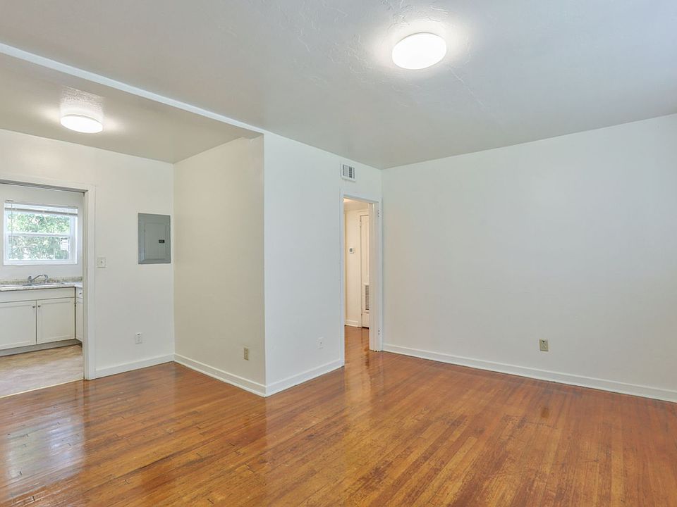 1st image of 638-648 Park Ave E #6