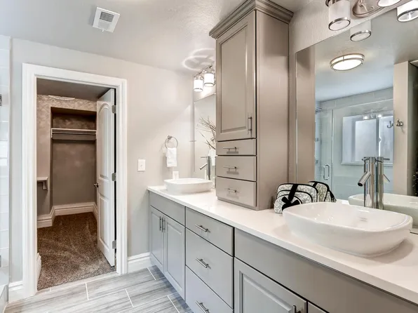 3035 Albion St, Denver, CO 80207