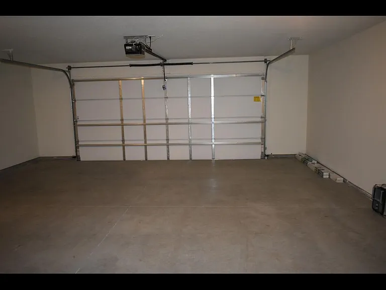 1510 Greyrock Ln — Photo 10