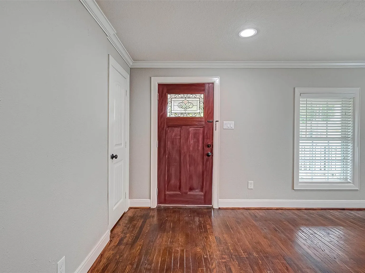 2 bed, 2.0 bath, 1108 sqft, $2,050 — Photo 3
