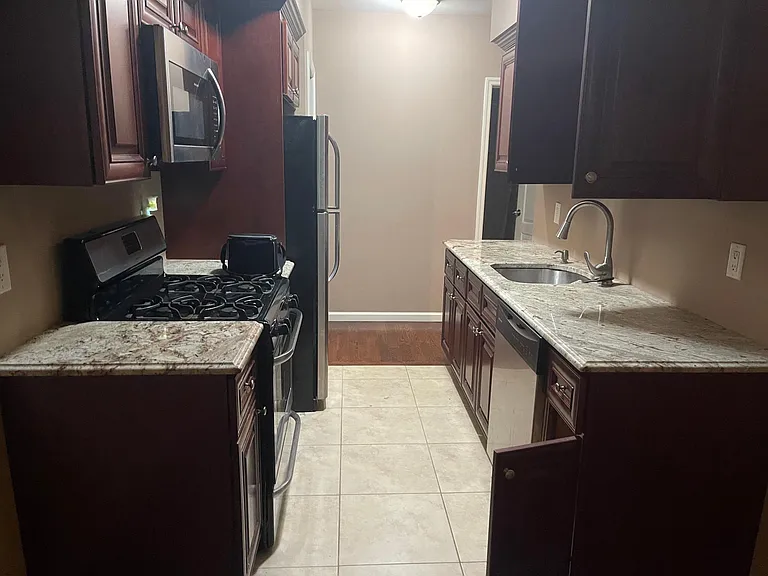 849 Rockland Ave #2A — Photo 15