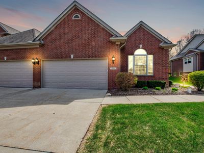 9549 Kingsway Cir, Clarkston, MI, 48348