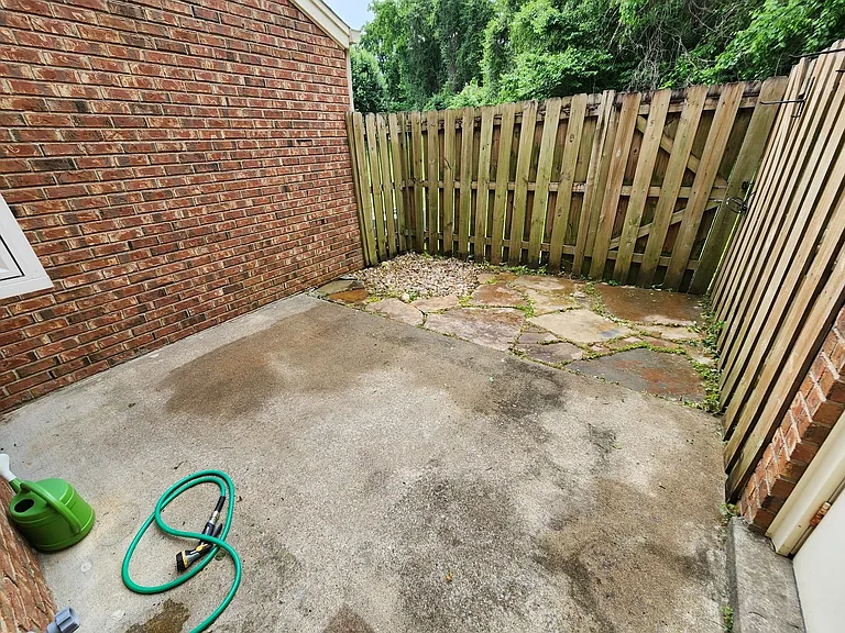 141 Thistle Ln — Photo 18