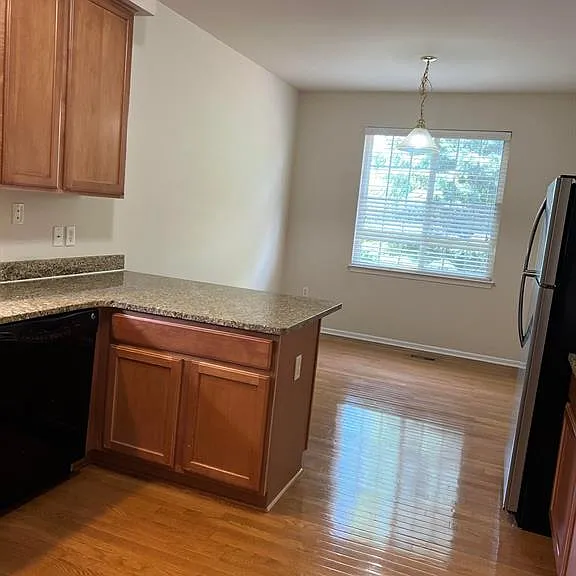 41876 Yeats Dr — Photo 14