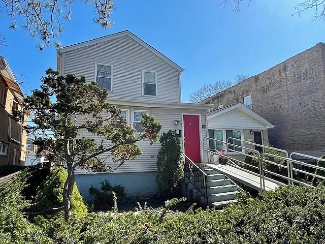 1925 Grey Ave #1 — Photo 1