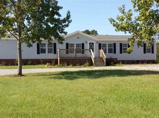 1587 White Oak River Rd, Maysville, NC 28555