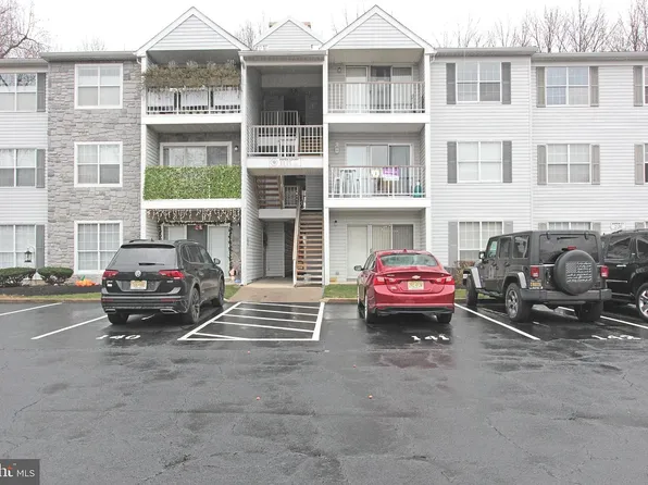 16 Aspen Ct, Hamilton, NJ 08619