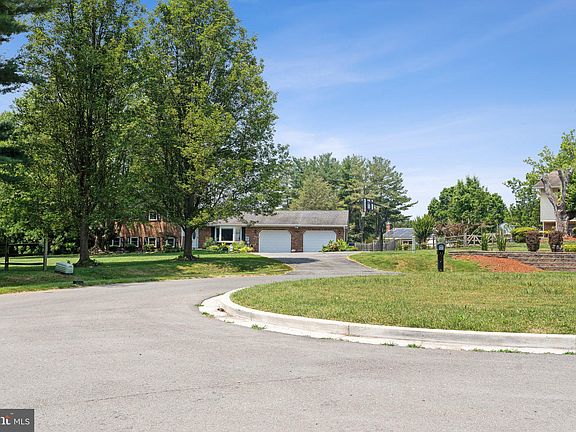 4th image of 8704 Woodfield Ct