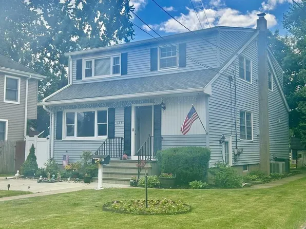 238 Grant Ave, Pompton Lakes, NJ 07442
