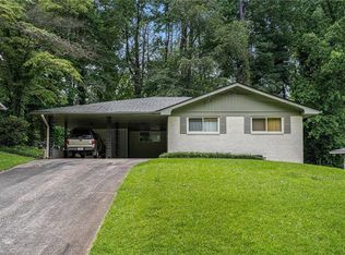 2601 Riggs Dr, East Pt, GA 30344