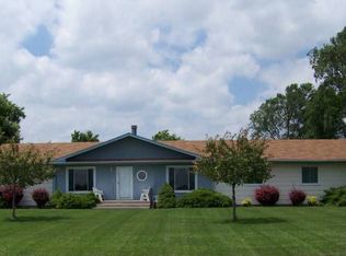 3428 Farmstead Rd, Grand Island, NE 68801