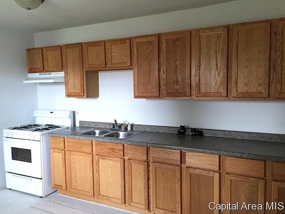 2nd image of 60 Alken Ct
