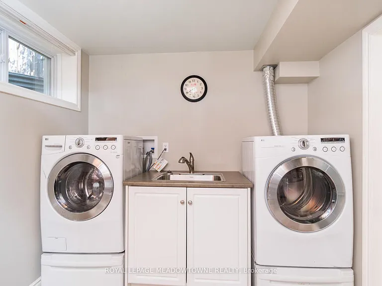14 Costigan Ct — Photo 32