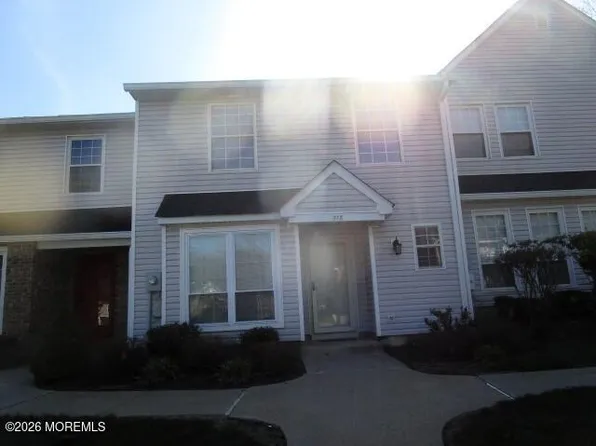 278 Fairfield Pl, Morganville, NJ 07751