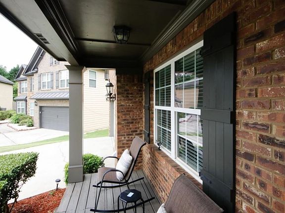 3rd image of 421 Havant Way