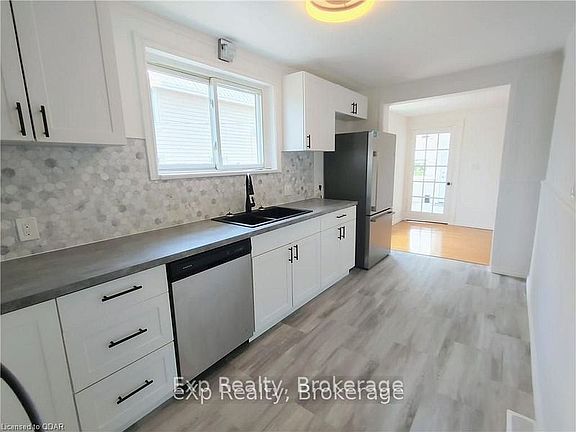 5th image of 33 Murney St