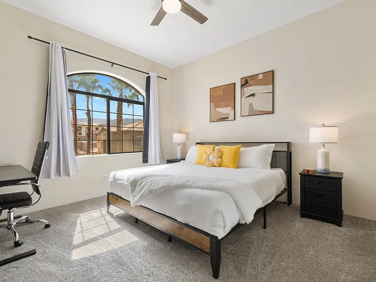 50590 Santa Rosa Plz — Photo 10