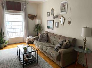 1115 W 28th St #111, Minneapolis, MN 55408