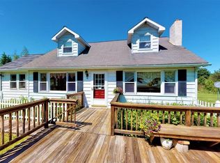 740 Twin Lakes Rd, Shohola, PA 18458