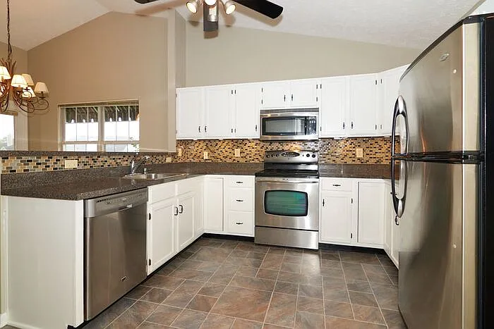 10838 Belair Dr — Photo 5