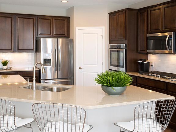 Large, Eat-In Kitchen Island