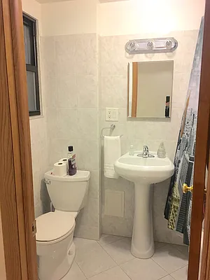 Rented by Warren T Real Estate Corp. | media 7