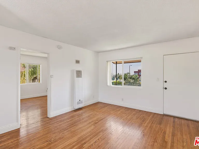5117 Crenshaw Blvd #12 — Photo 9