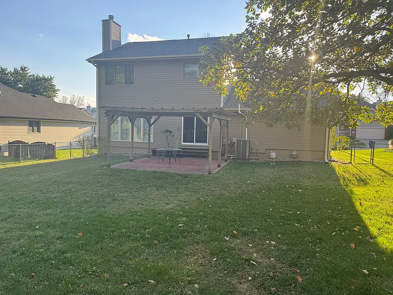 1908 Franklin Dr — Photo 19