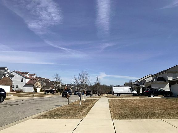3rd image of 4814 Gingko Dr