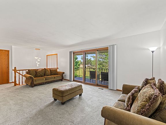3rd image of 16036 Pine Dr Unit 16036