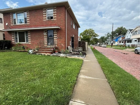 16727 Grovewood Ave, Cleveland, OH 44110