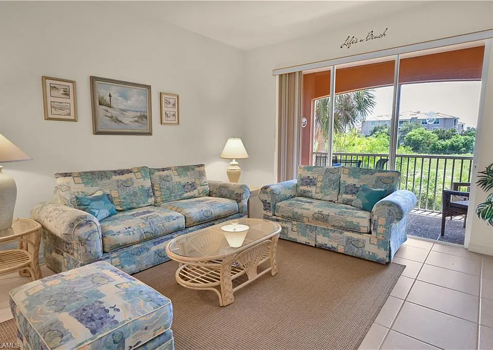 15979 Mandolin Bay Dr #202