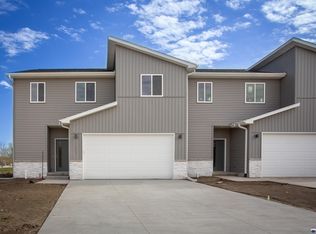 2501 W B St, Lincoln, NE 68522