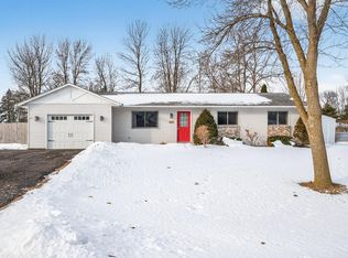 531 Nelson Ln, Center City, MN 55012