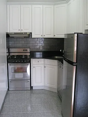 Rented by America Mecca Realty LLC | media 34