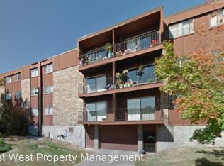 1725 Kenwood Ave APT 102, Duluth, MN 55811