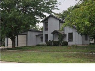 1201 N Walnut St, Newton, KS 67114