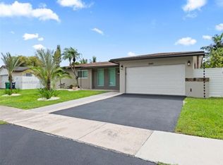 8840 SW 201st Ter, Miami, FL 33189