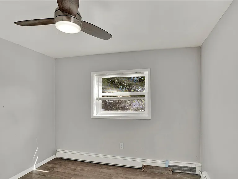 3019 Weikel St — Photo 4